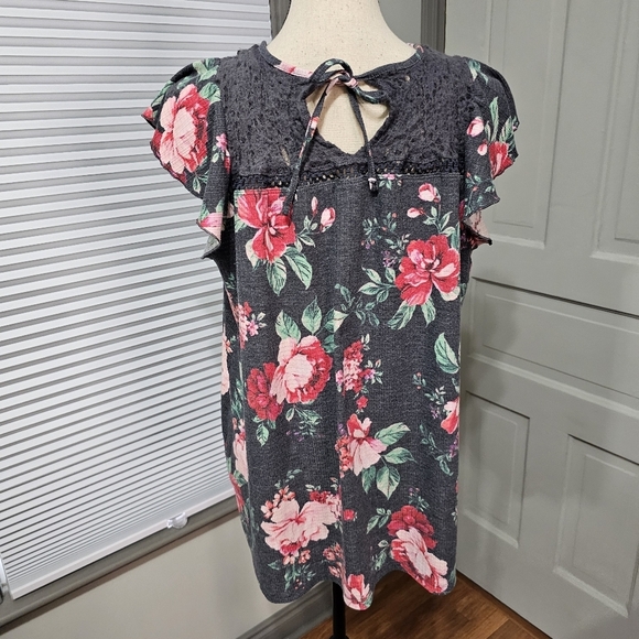 Torrid Knit Jersey Slub Lace Yoke Flutter Sleeve Top - Picture 4 of 7